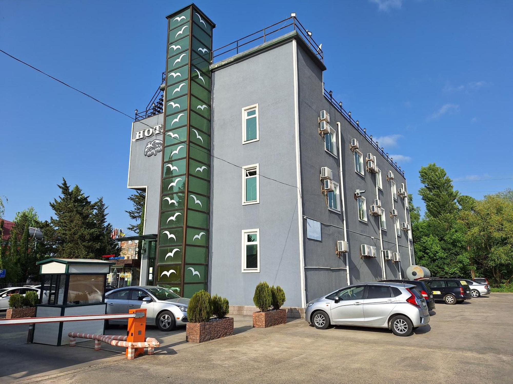 Hotel Georgian Kutaisi Esterno foto
